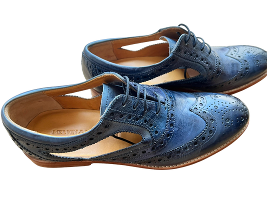 Blue derbies